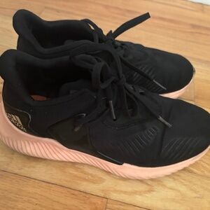 Addidas sneakers women’s size 7